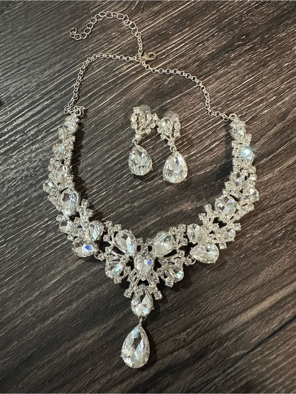 Crystal Teardrop Statement Necklace & Earrings Set - Silver Tone